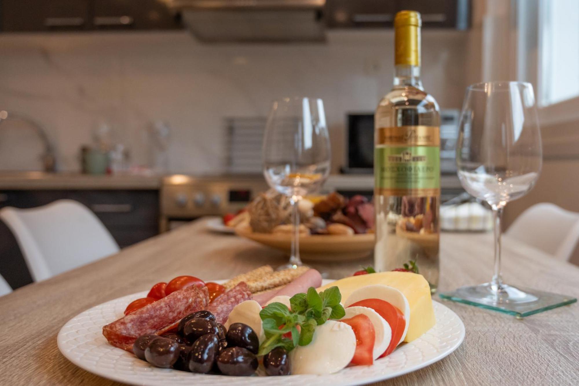 Appartamento Chez Kiki Et Ioannis Engaraí Esterno foto